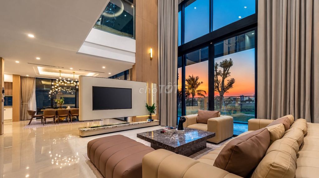 Дом, 6 спален · 300 м² 9