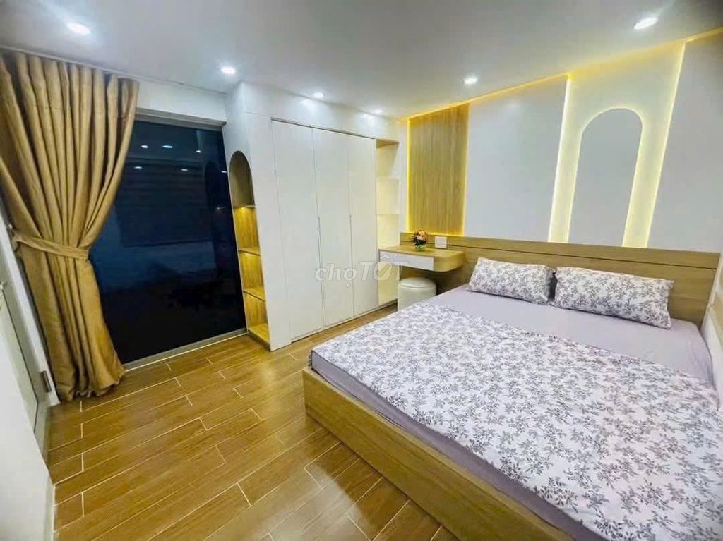 Дом, 4 спальни · 65 м² 3