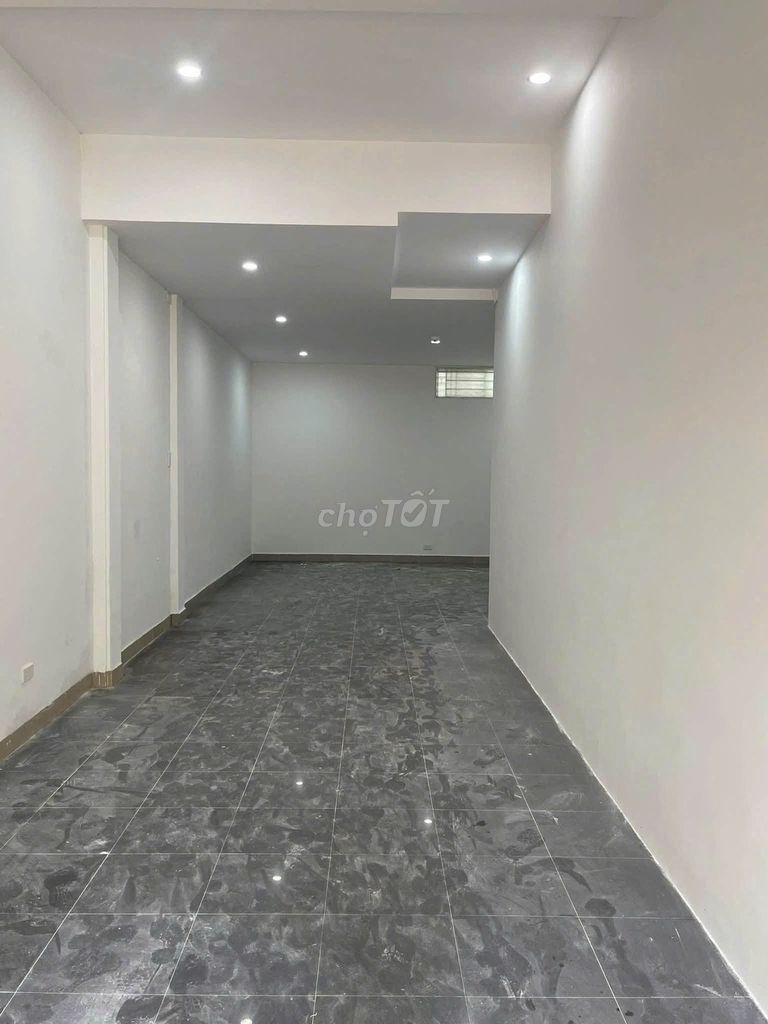 60 м²
