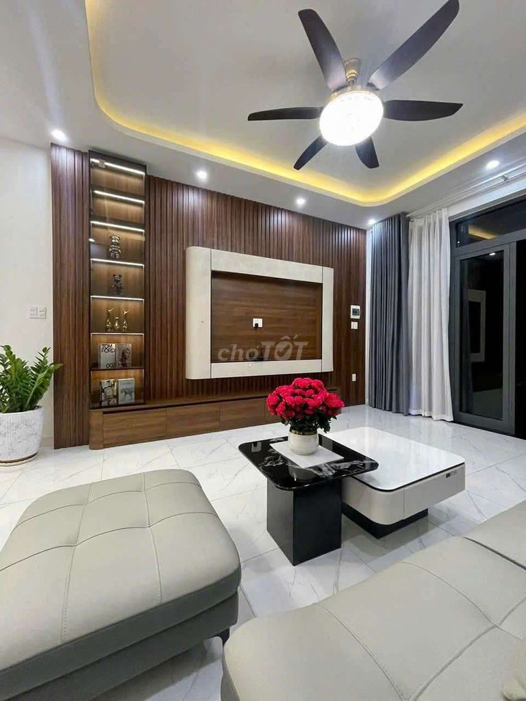 Дом, 5 спален · 55 м² 3