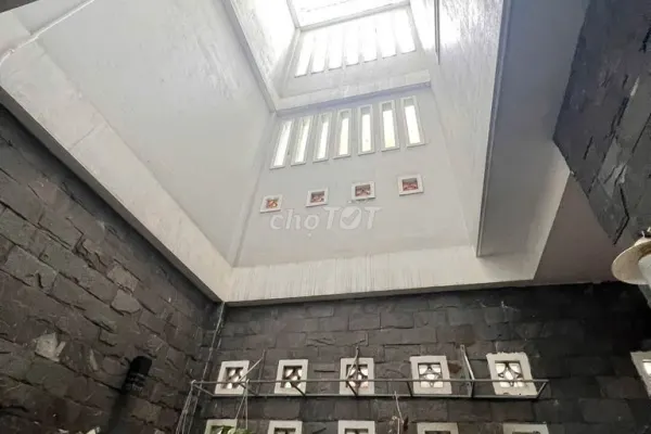 Дом, 4 спальни · 100 м² 3