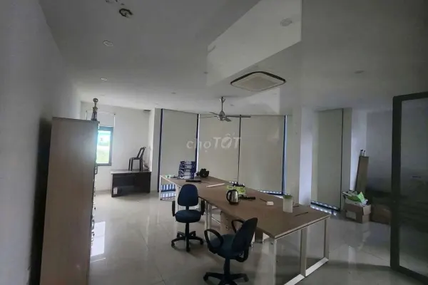 Дом, 3 спальни · 150 м² 2