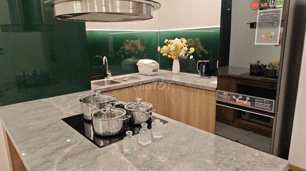 Квартира, 2 спальни · 70 м² 2