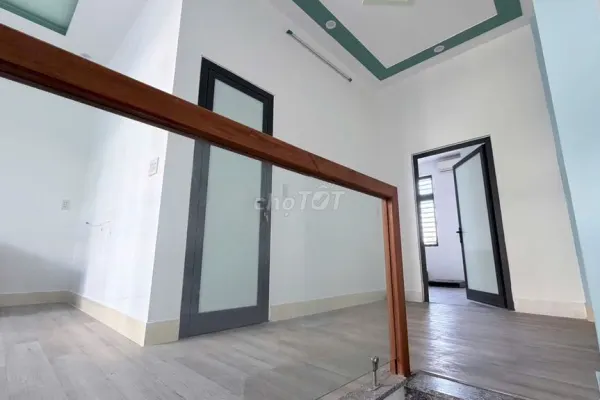 Дом, 3 спальни · 100 м² 3