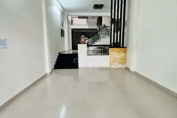Дом, 2 спальни · 90 м²