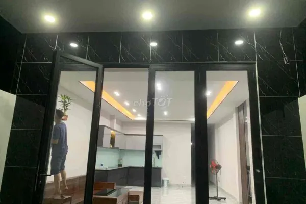 Дом, 3 спальни · 120 м²