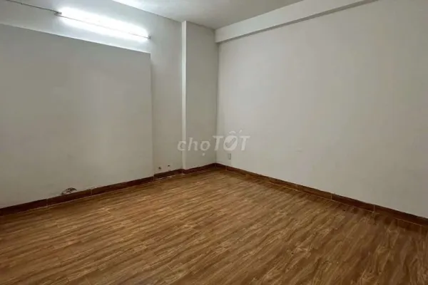 Дом, 4 спальни · 100 м² 2