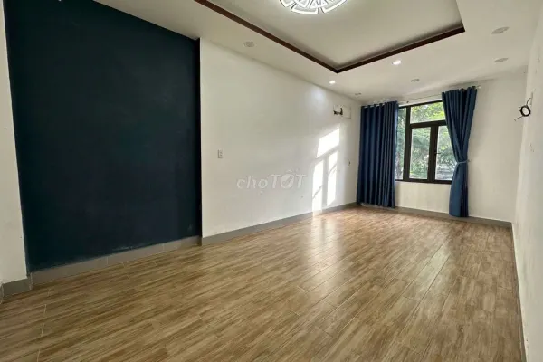 Дом, 4 спальни · 100 м² 3