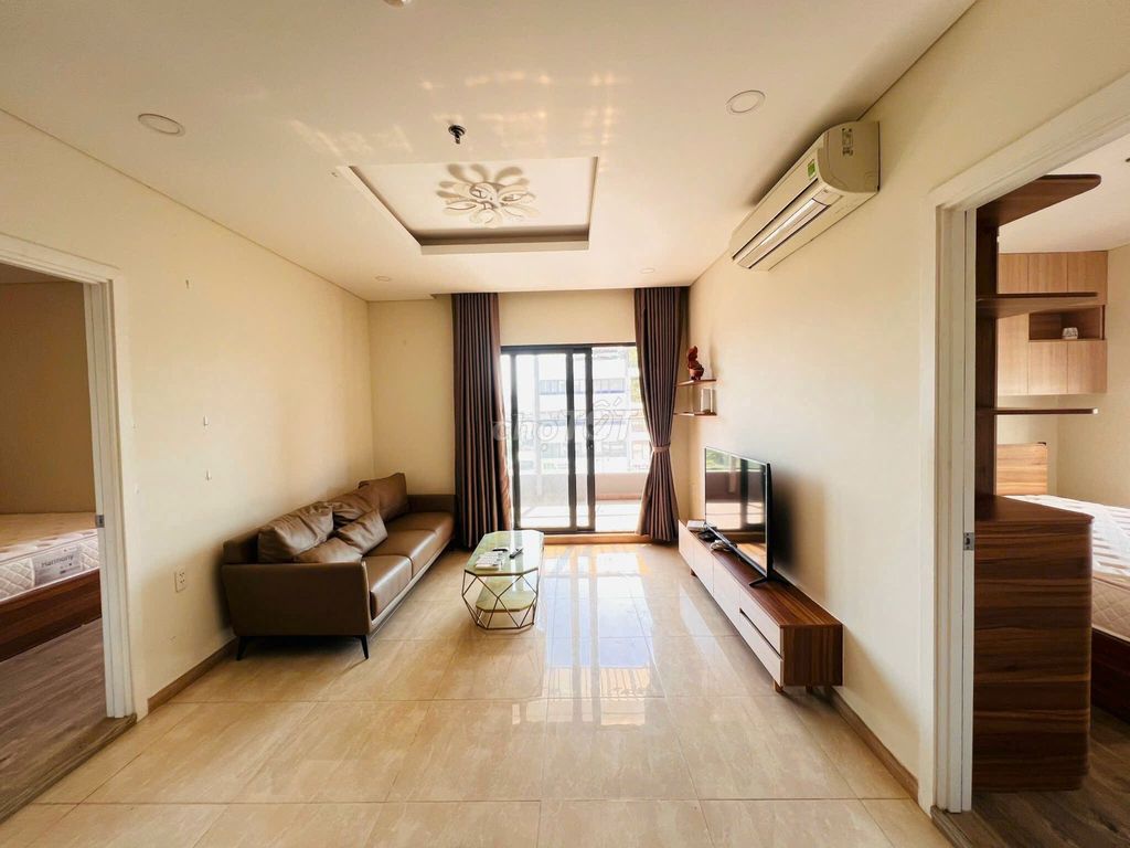 Квартира, 3 спальни · 120 м²