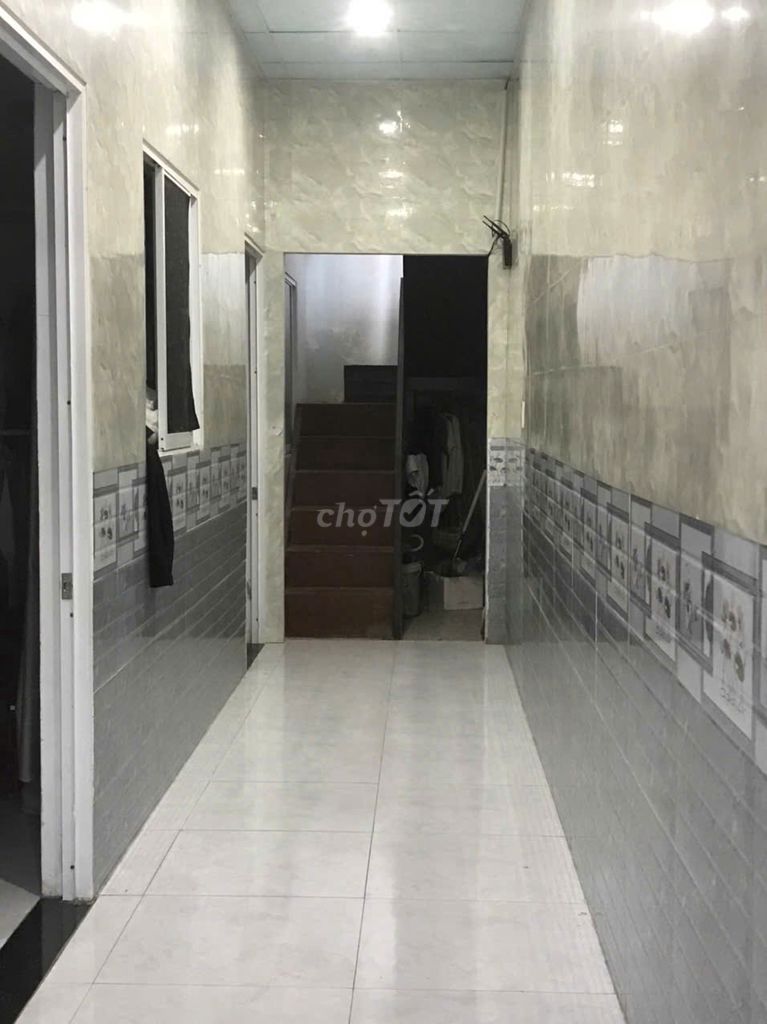 Дом, 3 спальни · 100 м²