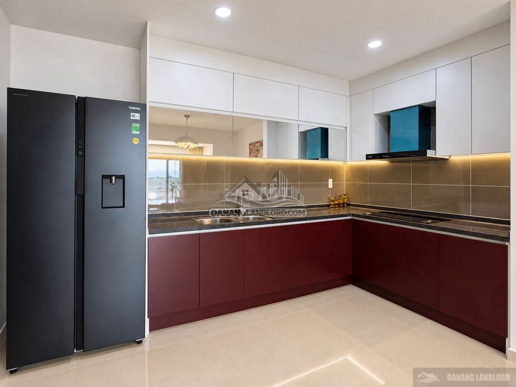 Квартира, 3 спальни · 168 м² 6