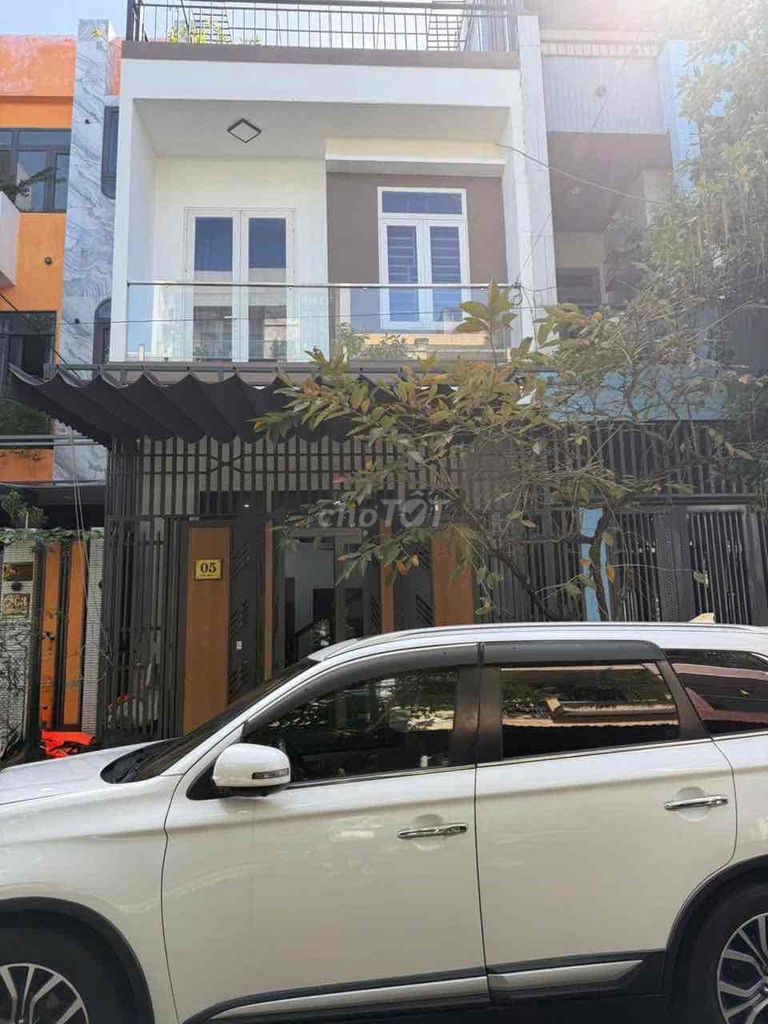 Дом, 3 спальни · 72 м²