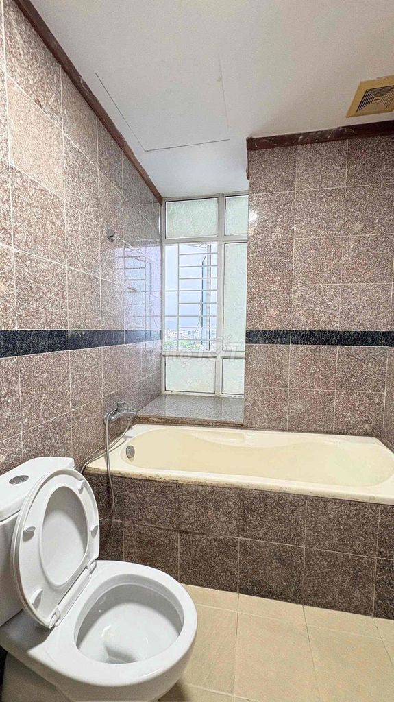 Квартира, 3 спальни · 117 м² 9