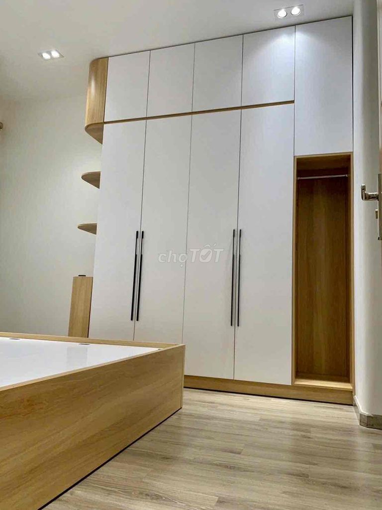 Дом, 3 спальни · 100 м² 5