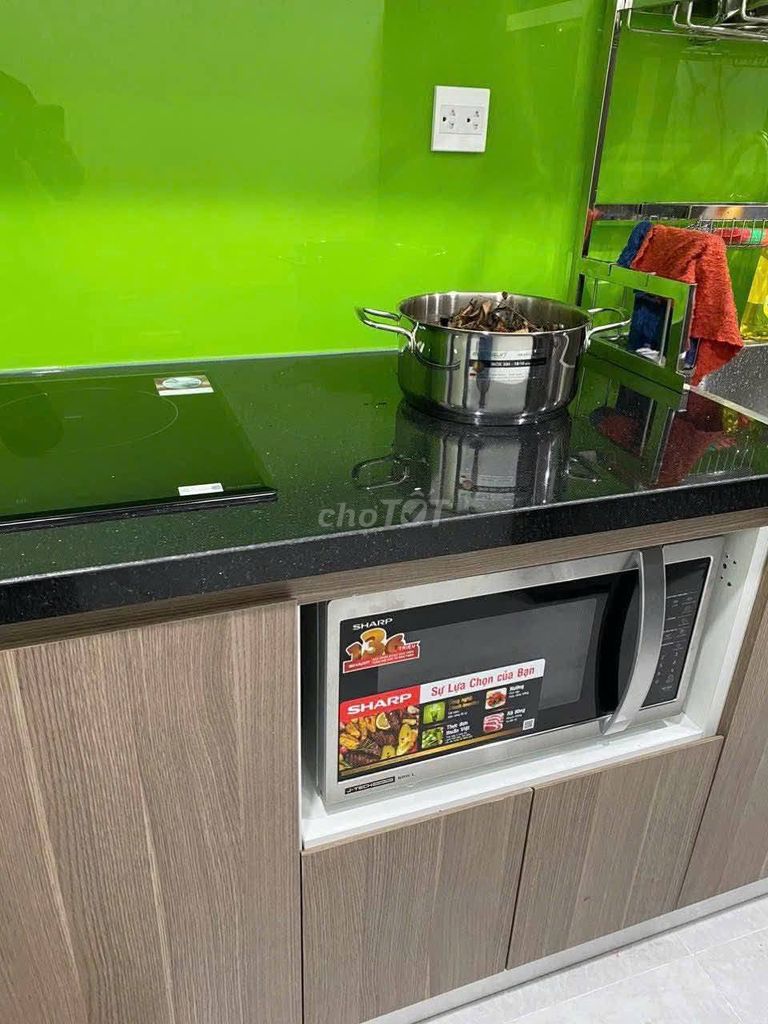 Квартира, 2 спальни · 70 м² 2