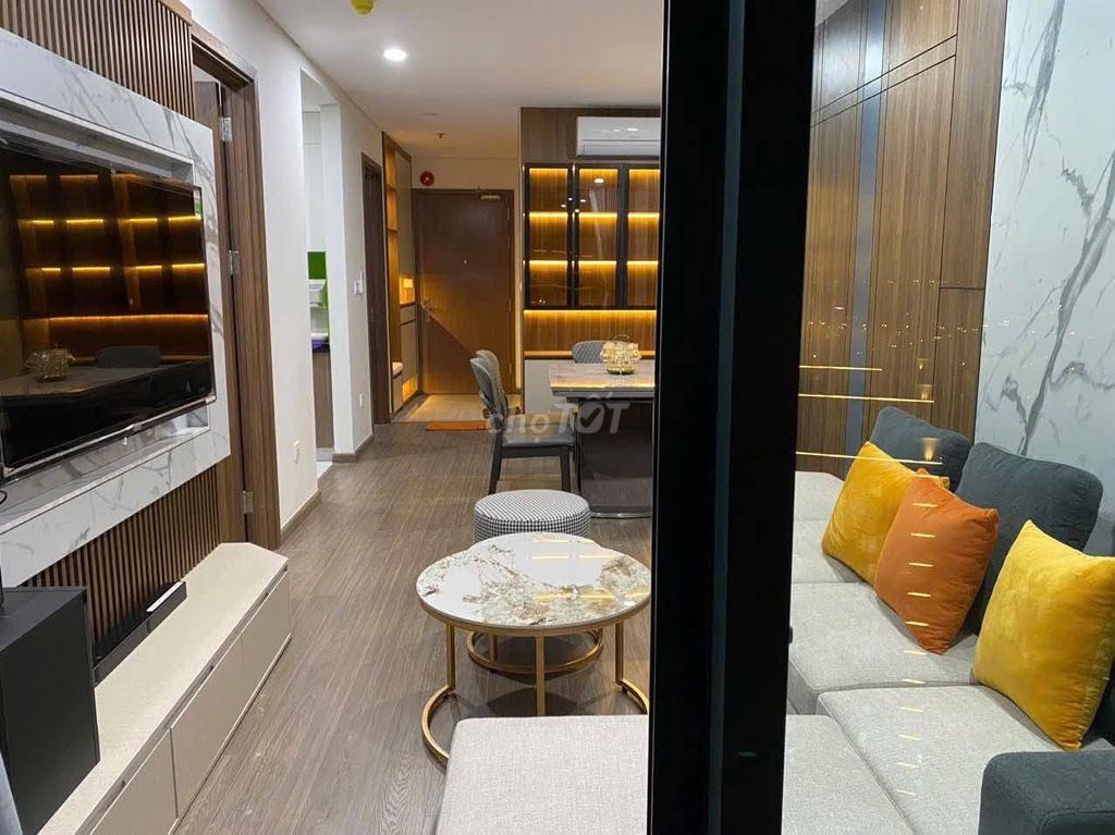 Квартира, 2 спальни · 70 м² 4
