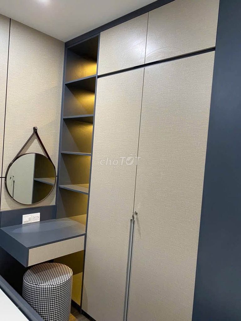 Квартира, 2 спальни · 70 м²