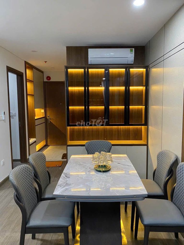 Квартира, 2 спальни · 70 м² 3