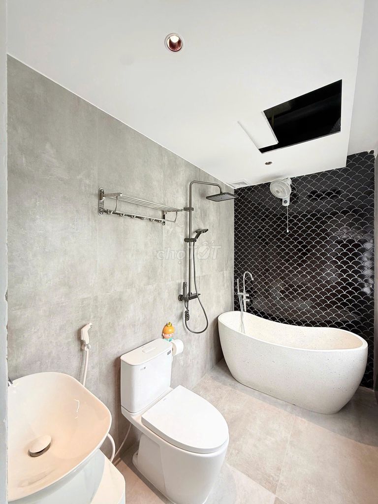 Квартира, 3 спальни · 100 м² 9