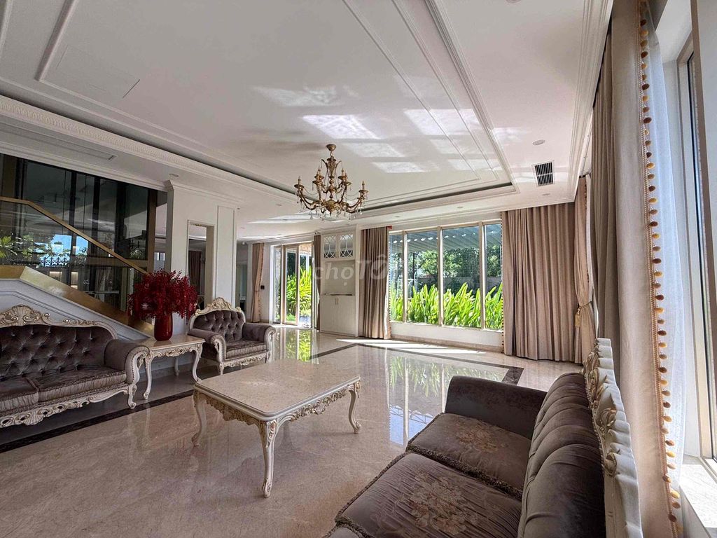 Дом, 8 спален · 700 м² 4