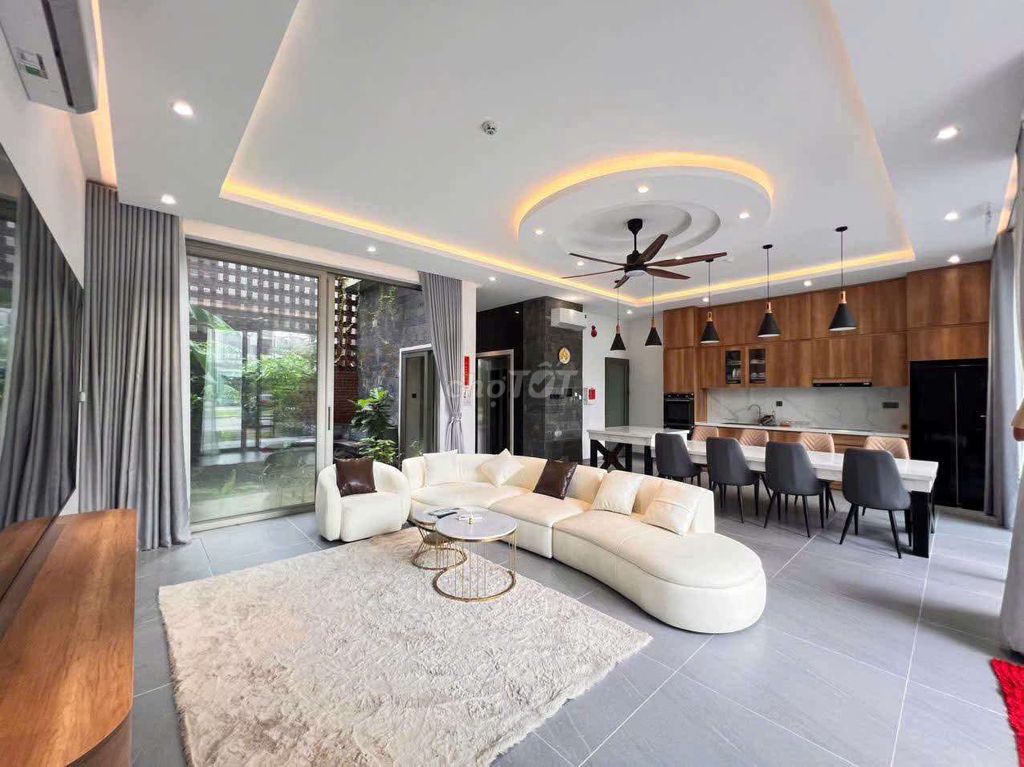 Дом, 6 спален · 200 м² 2