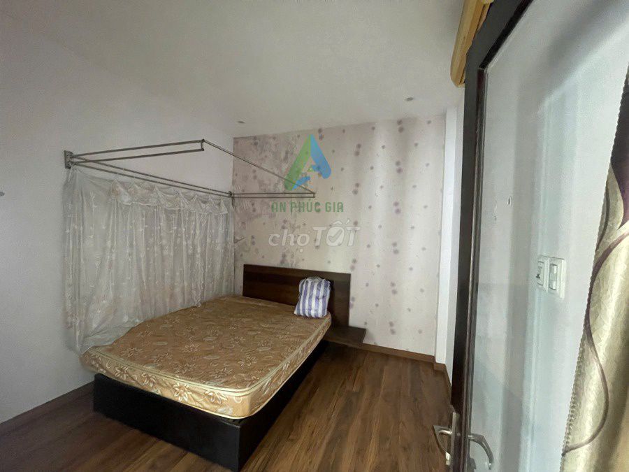 Дом, 4 спальни · 75 м² 2