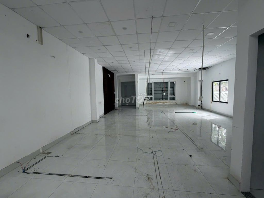 Дом, 1 спальня · 188 м² 3