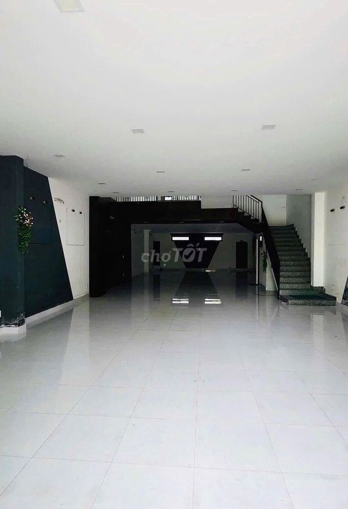 Дом, 1 спальня · 188 м² 4