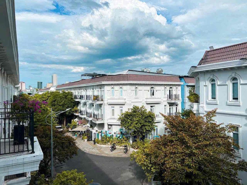 Дом, 3 спальни · 127 м²