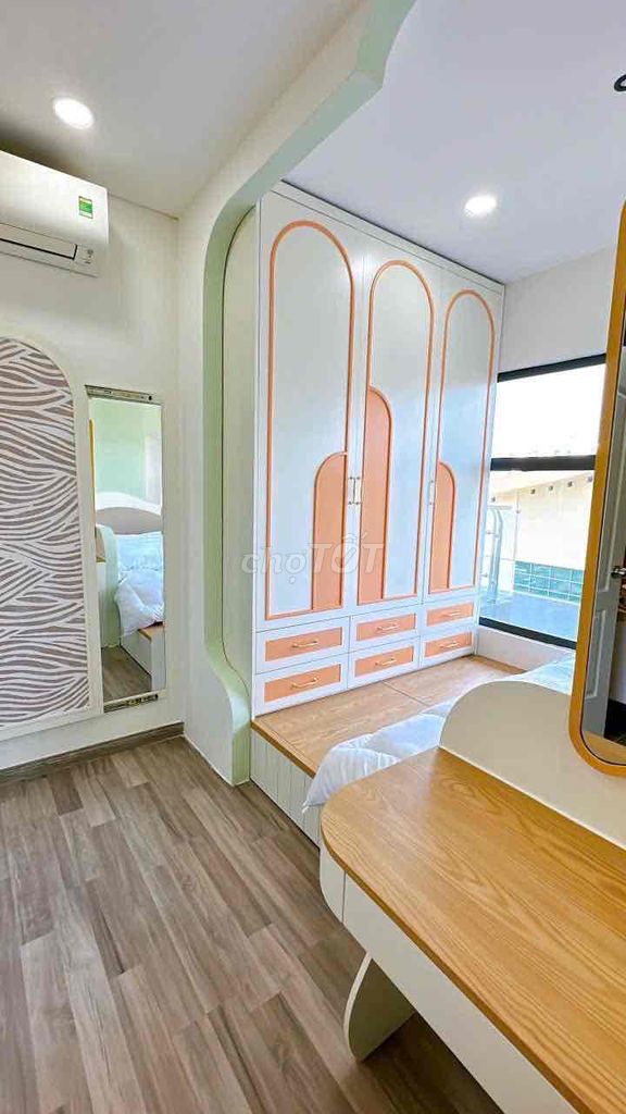 Квартира, 2 спальни · 90 м² 9