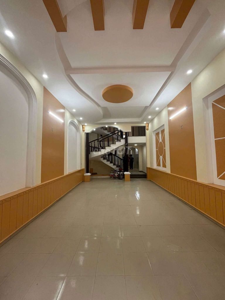 Дом, 4 спальни · 125 м² 3