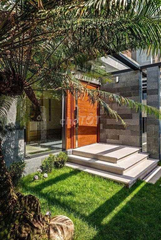 Дом, 6 спален · 200 м² 8