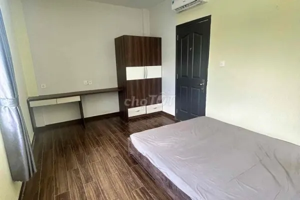 Дом, 4 спальни · 45 м²