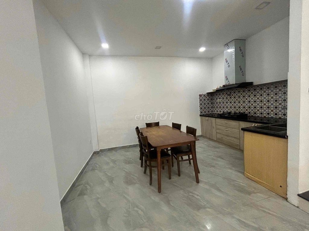 Дом, 4 спальни · 45 м² 8