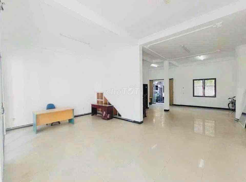 Дом, 4 спальни · 187 м² 4