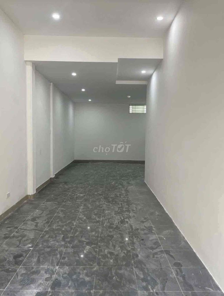 Дом, 4 спальни · 60 м² 2