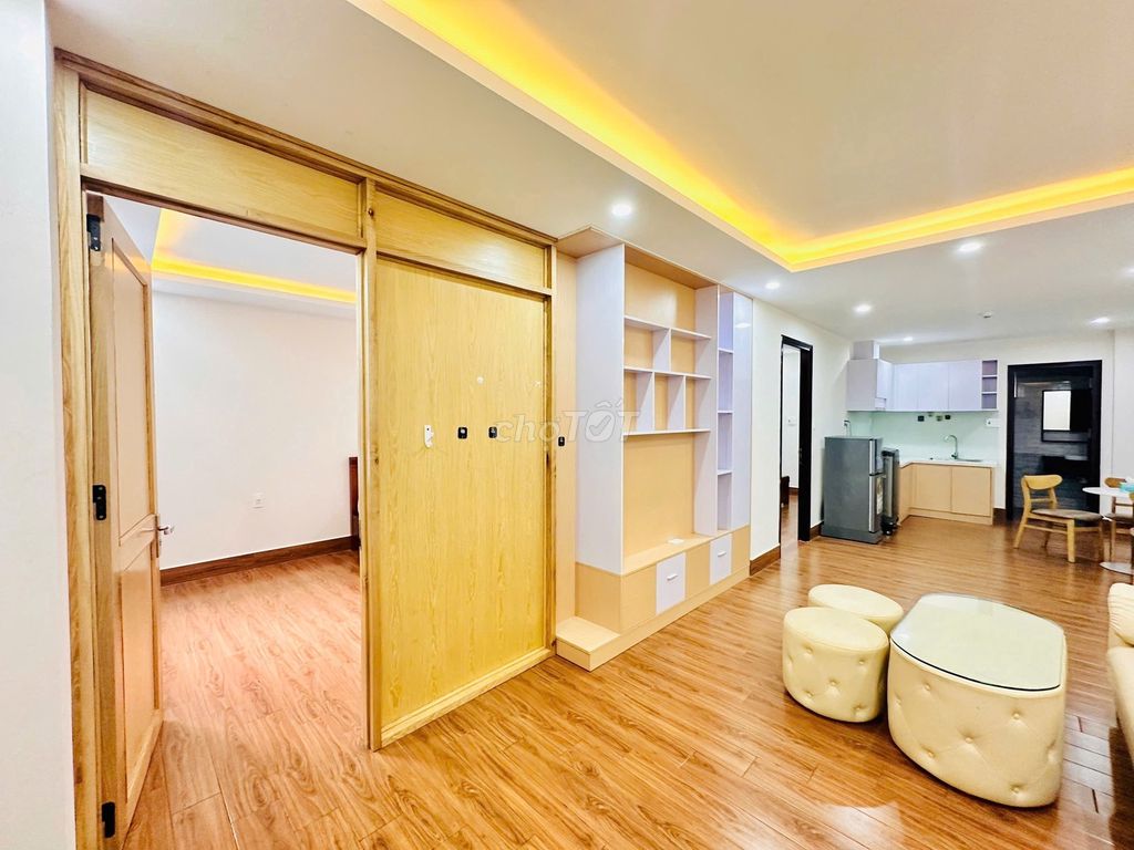 Квартира, 2 спальни · 70 м² 2