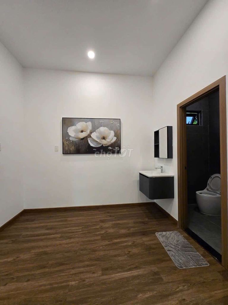 Дом, 3 спальни · 200 м² 10
