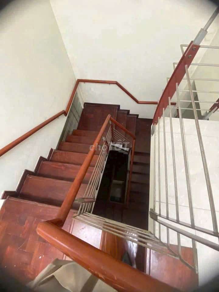 Дом, 3 спальни · 100 м² 2