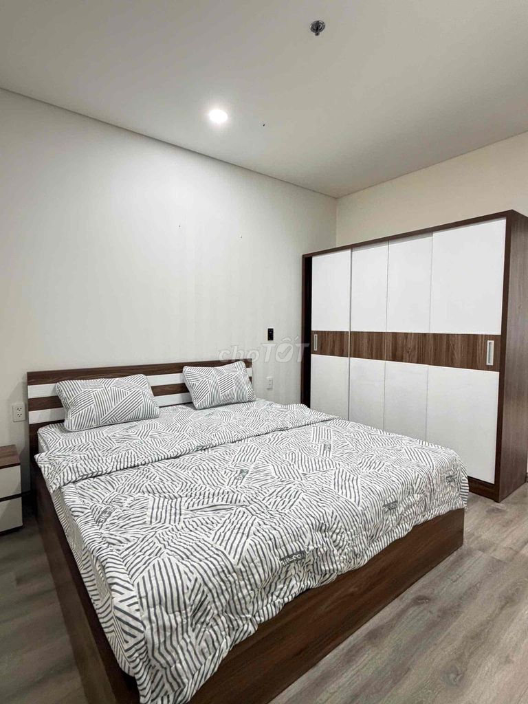 Квартира, 2 спальни · 82 м² 4
