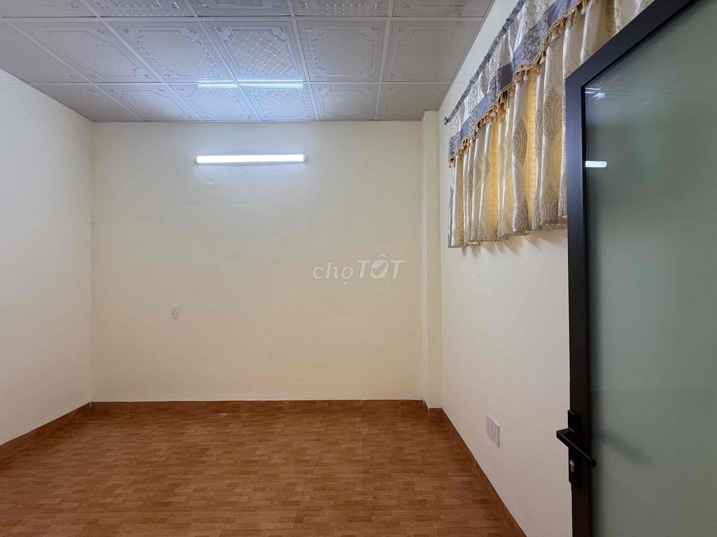 Дом, 5 спален · 100 м² 10