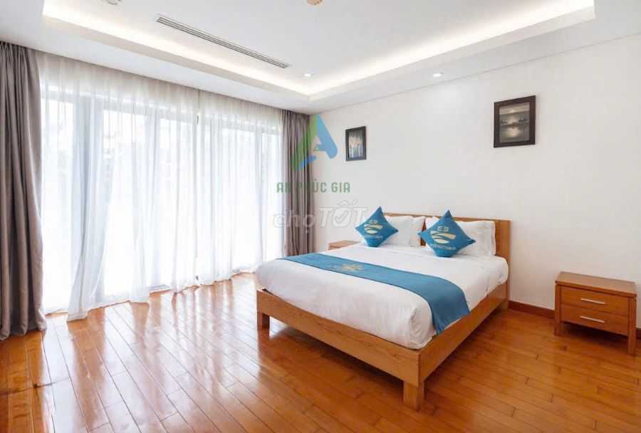 Дом, 3 спальни · 600 м² 4