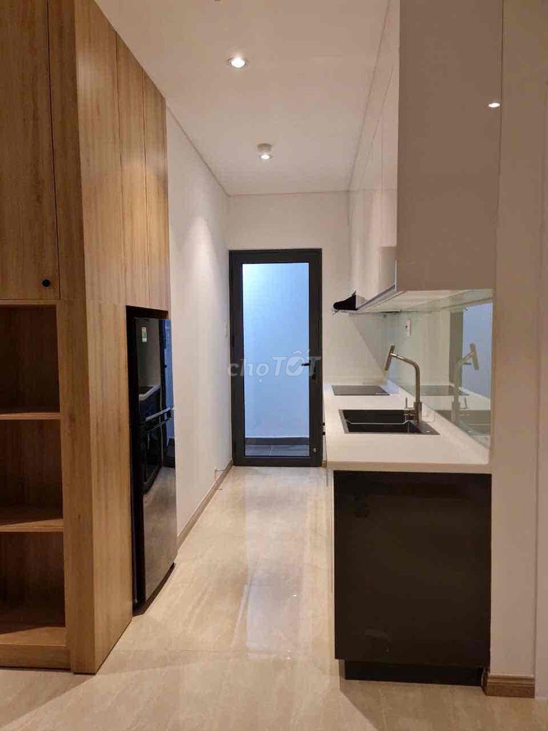 Квартира, 2 спальни · 70 м² 3