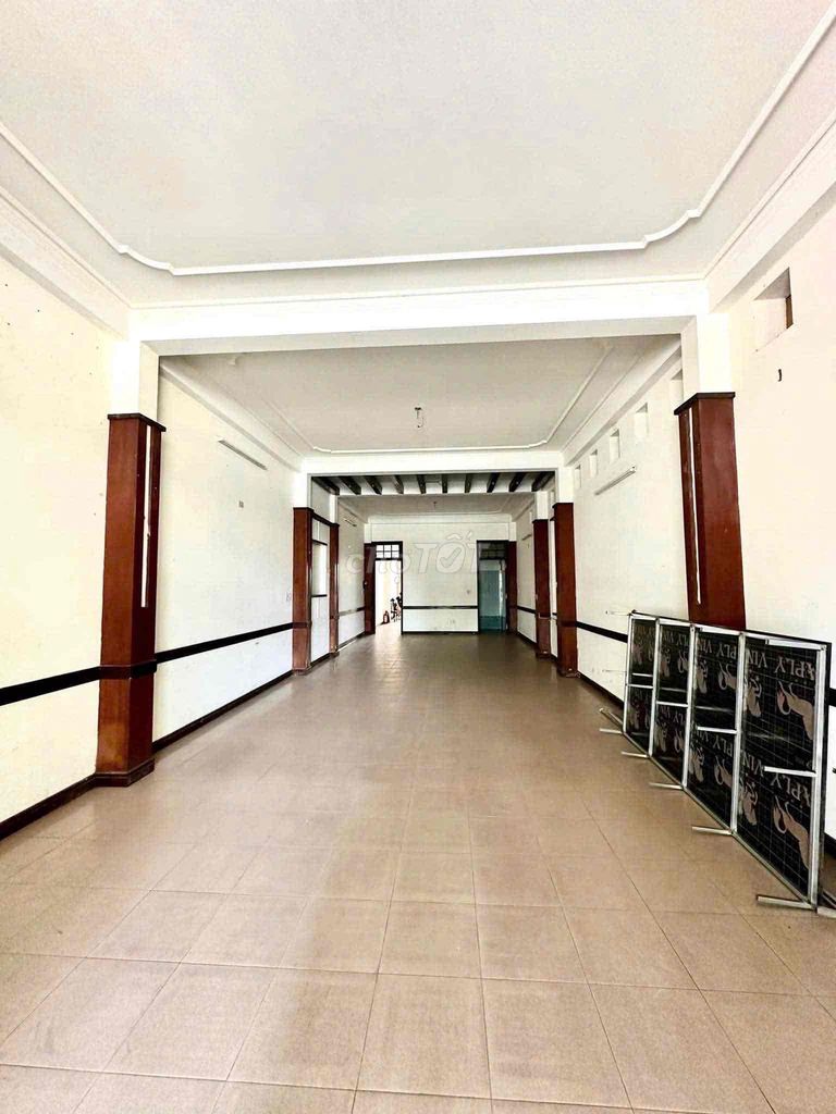 Дом, 4 спальни · 125 м²
