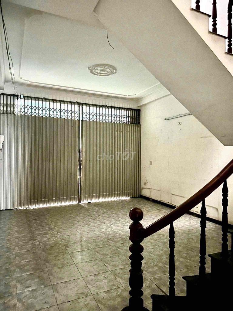 Дом, 4 спальни · 125 м² 2