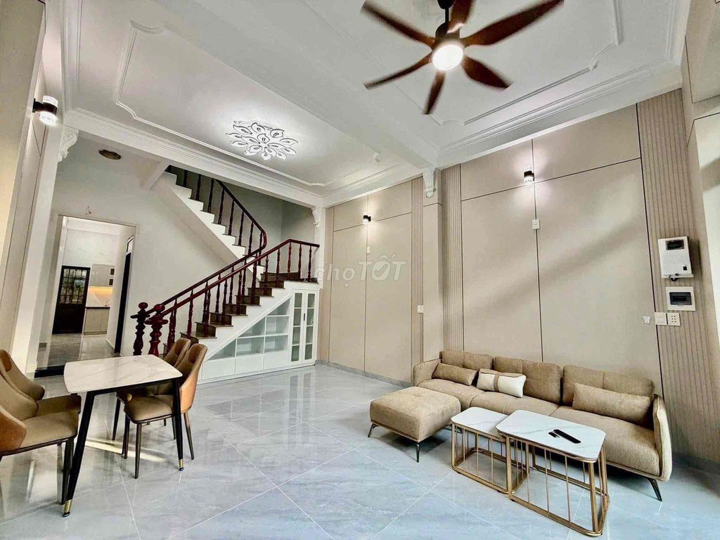 Дом, 4 спальни · 70 м² 2
