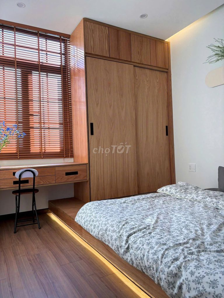 Квартира, 2 спальни · 70 м² 2