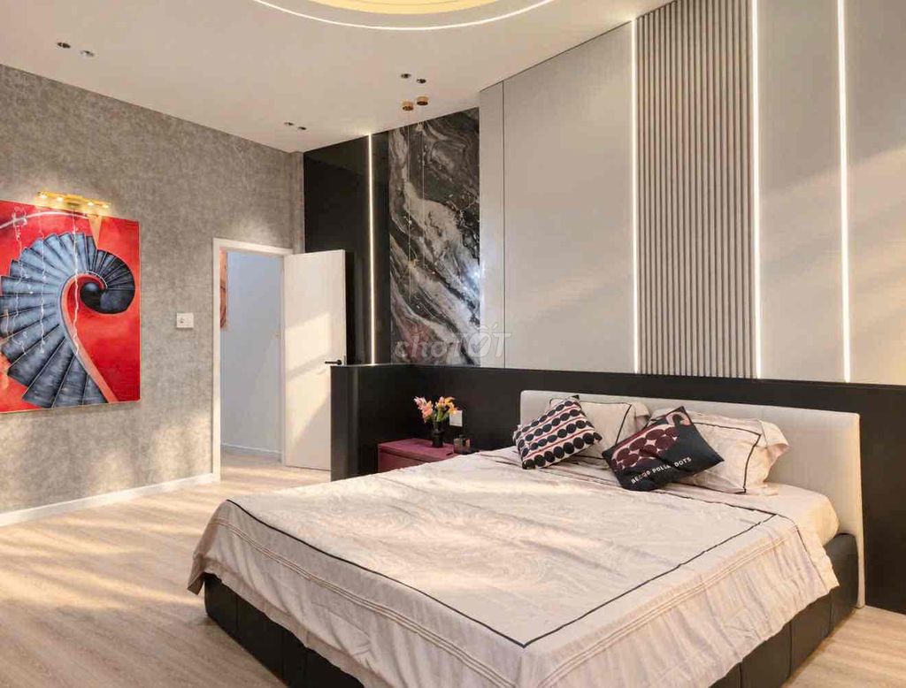 Дом, 3 спальни · 90 м²