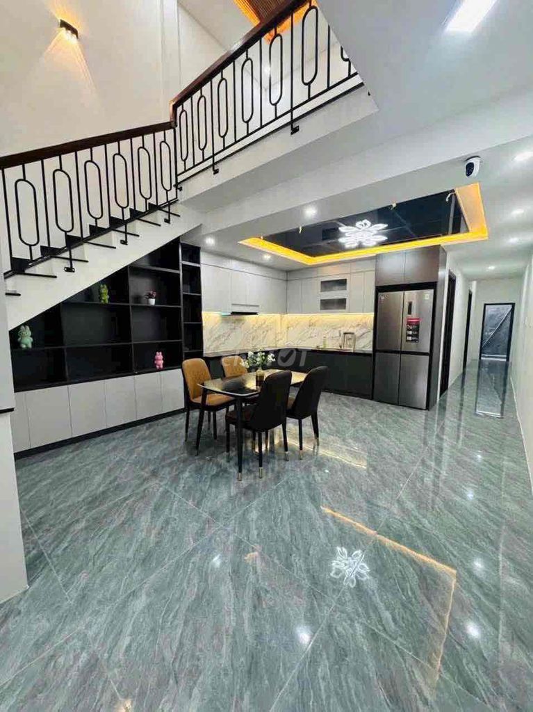 Дом, 4 спальни · 130 м² 5