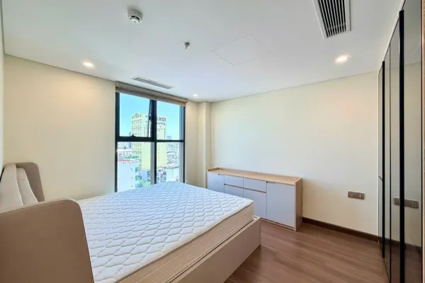 Квартира, 2 спальни · 80 м² 4